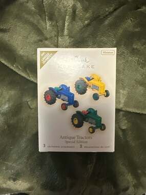 2007 Hallmark Keepsake Antique Tractors Special Edition Miniature Ornaments Set